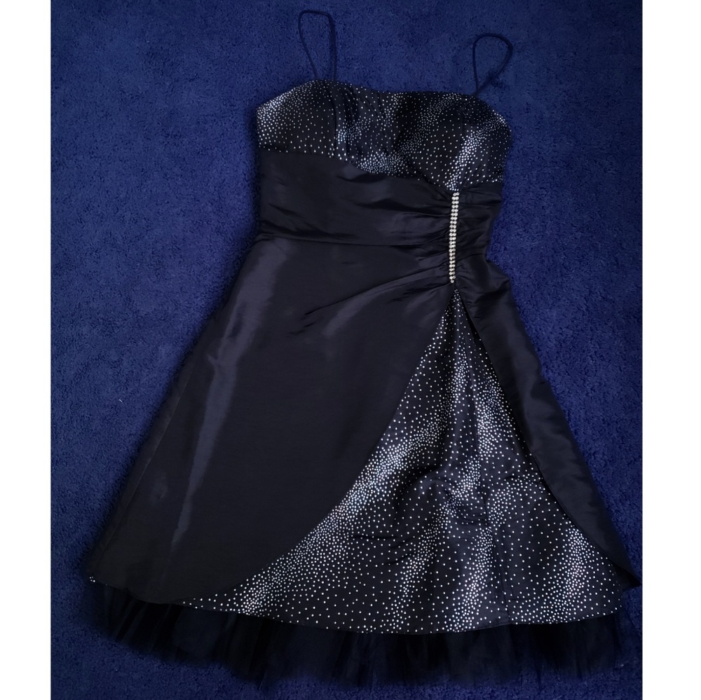 🎉 Sparkly Homecoming/Prom Dress